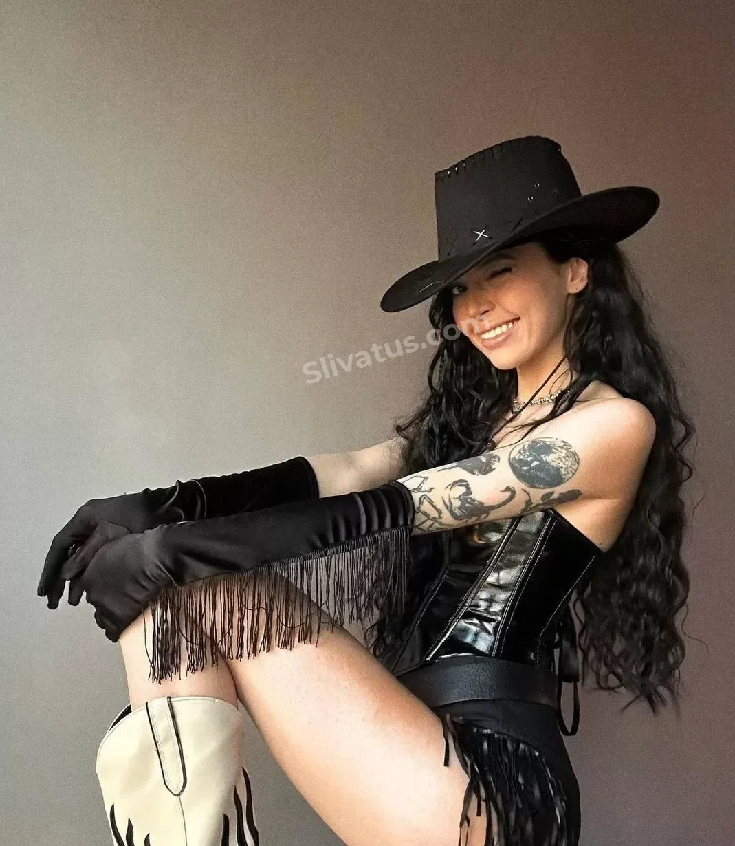 Свежий Голая тиктокерша by_owl на фото