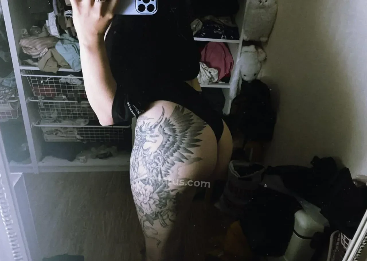 Свежий Горячее фото тиктокерши Modestal