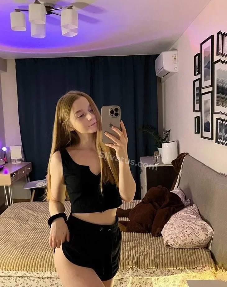 Свежий HD фото слива тиктокерши Алина Никитина