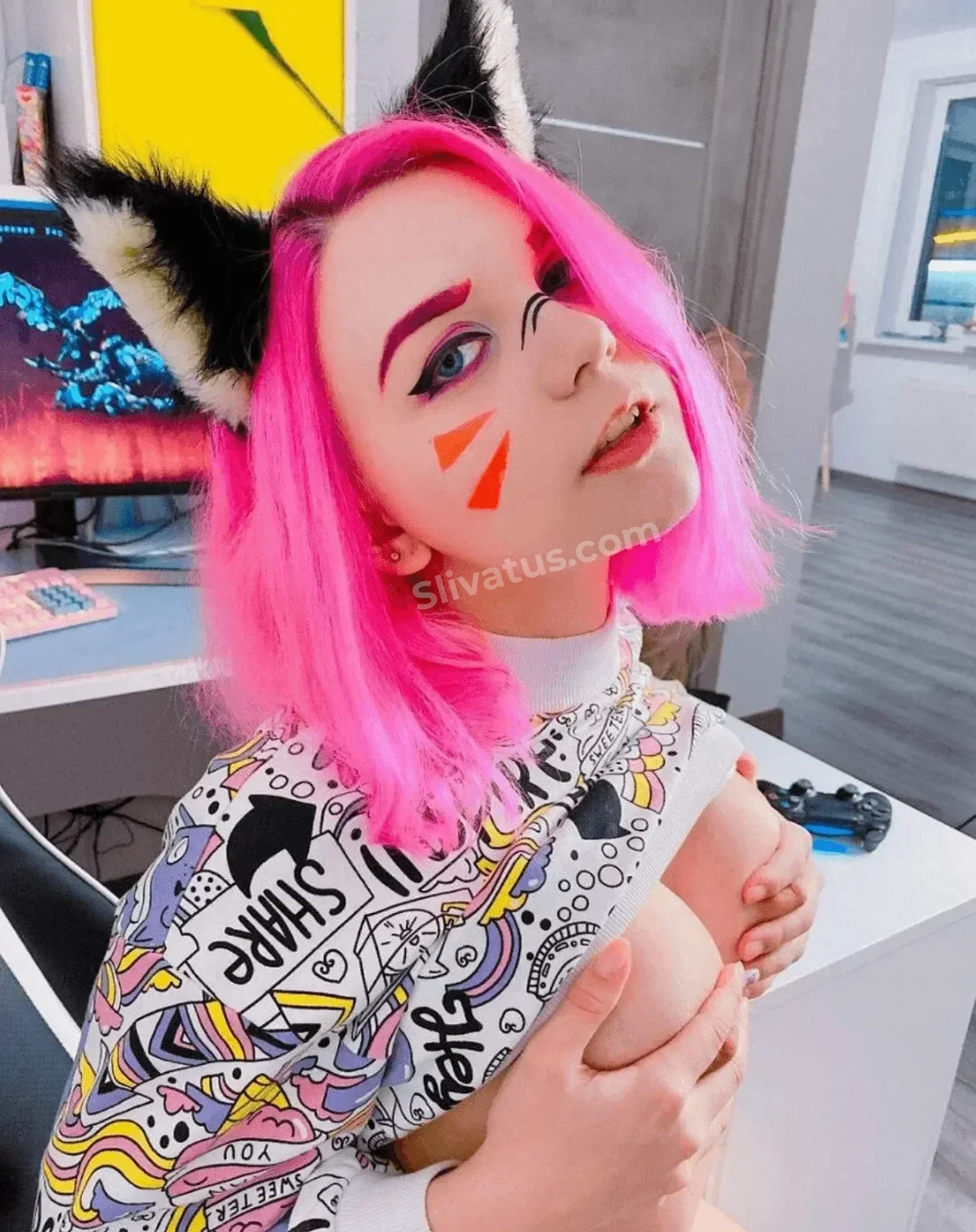 Свежий Слив русских моделей Chio Yam