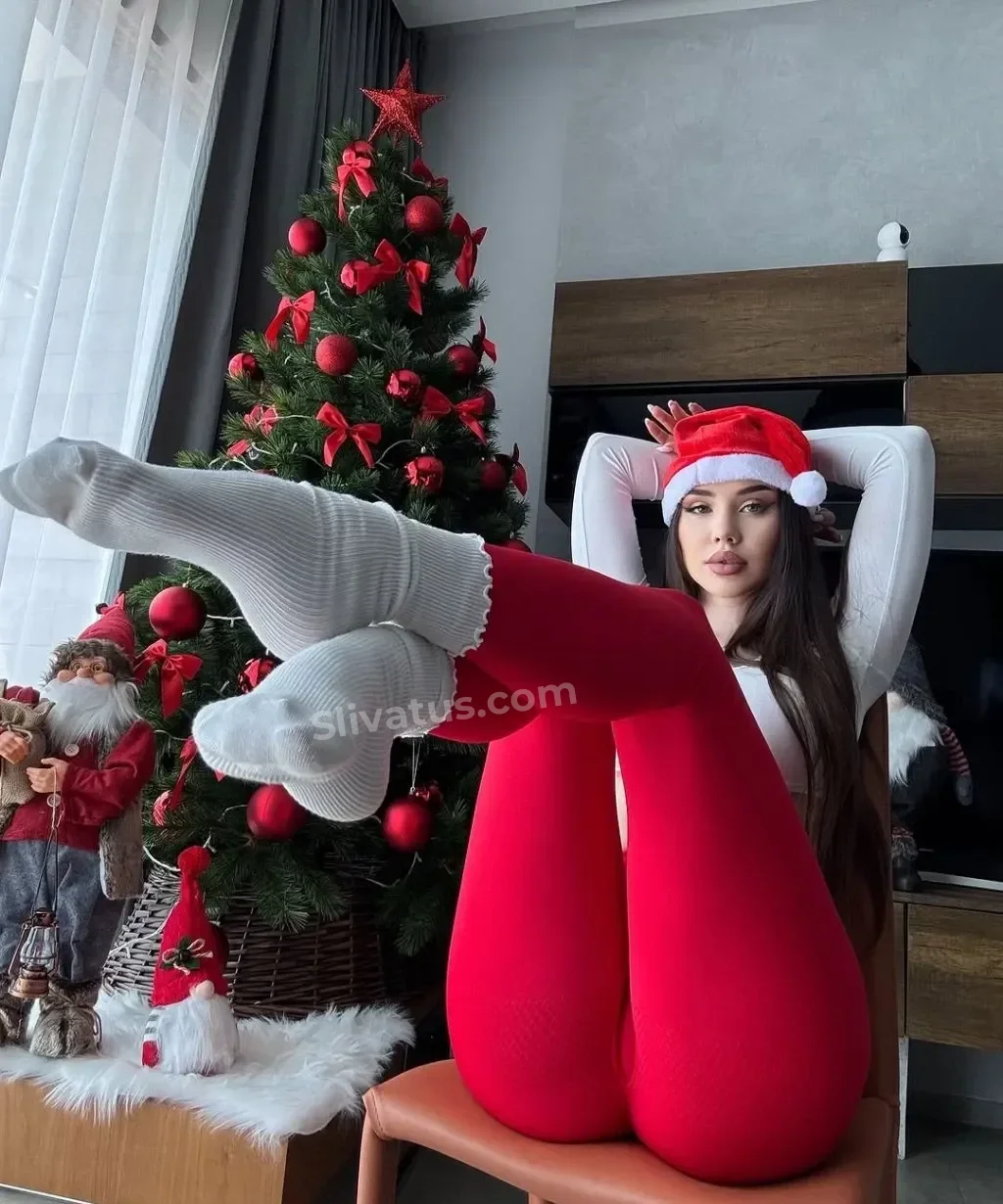 Свежий Утечка фото модели Anastaisime