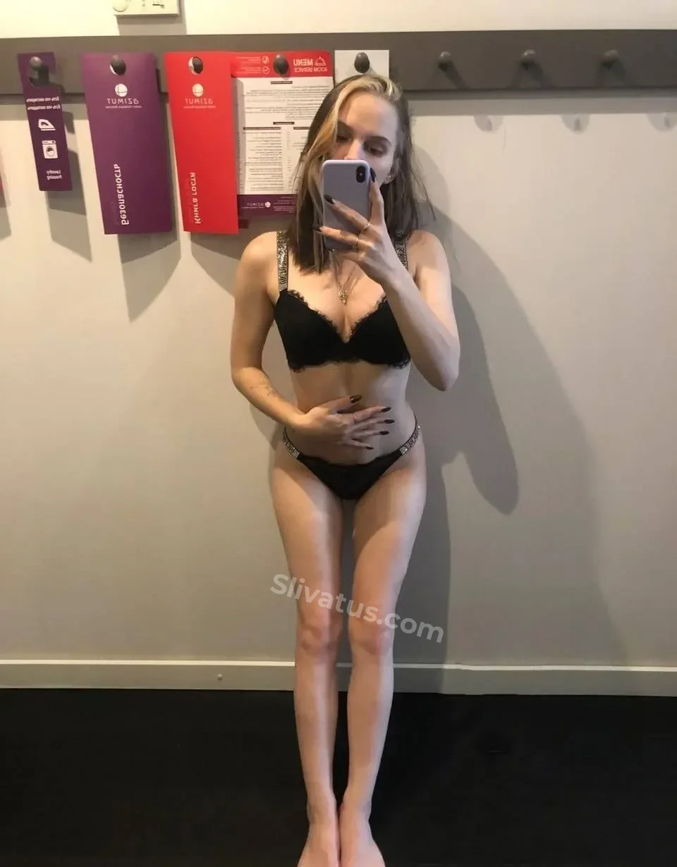 Telegram Горячее фото тиктокерши Лерон Барон (leronbaron)