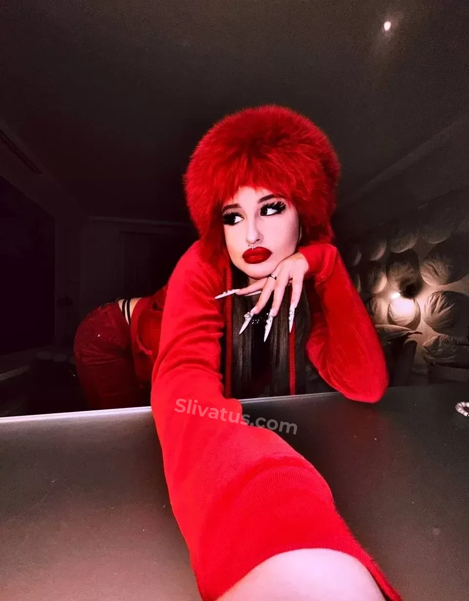 Telegram Утечка фото блогерши Госпожа Эвелин (koletocha)