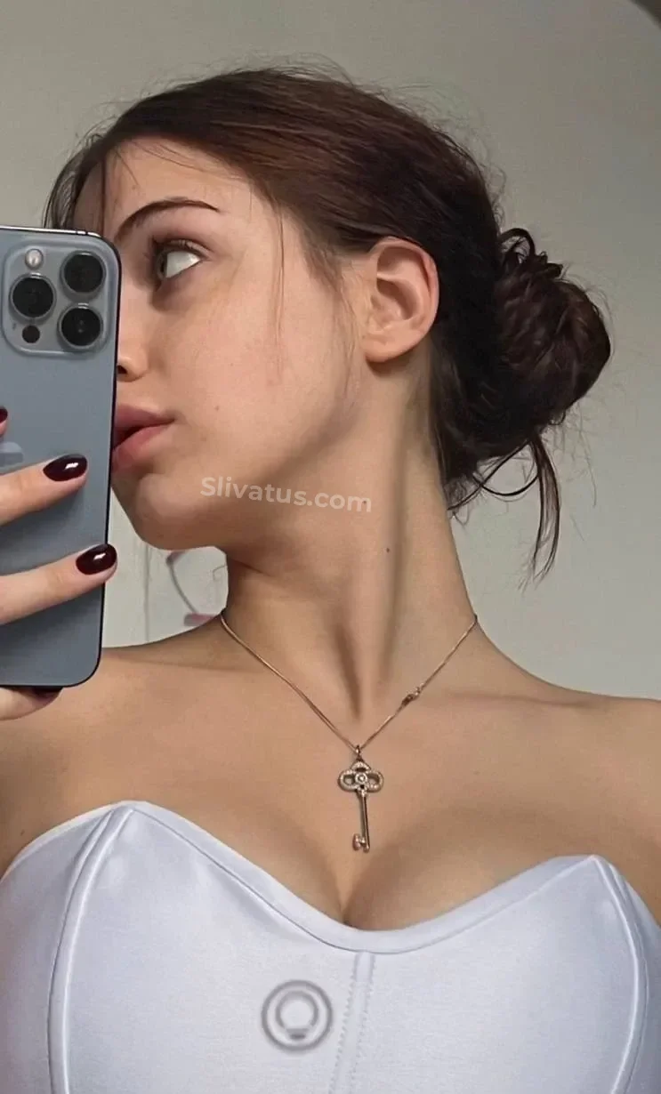 ТГ Акулич - голая блогерша слив