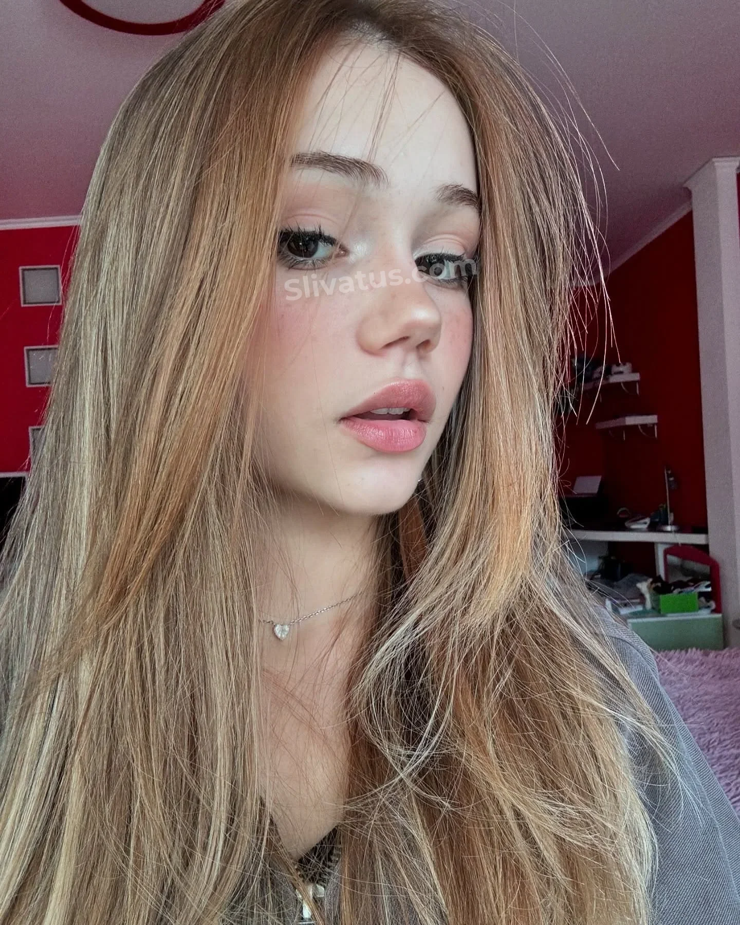 ТГ Антотка (antotkaa) тиктокерша без одежды