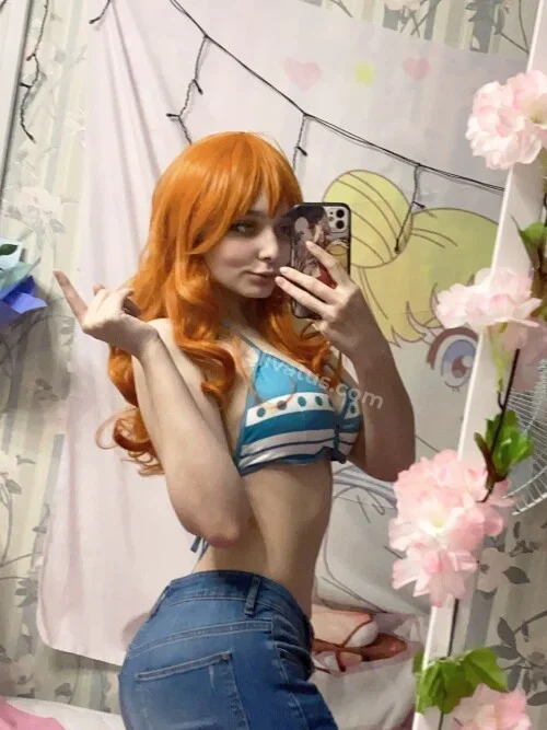 ТГ Эксклюзивный слив тиктокерши morticia_cos (Mia_green_tea)