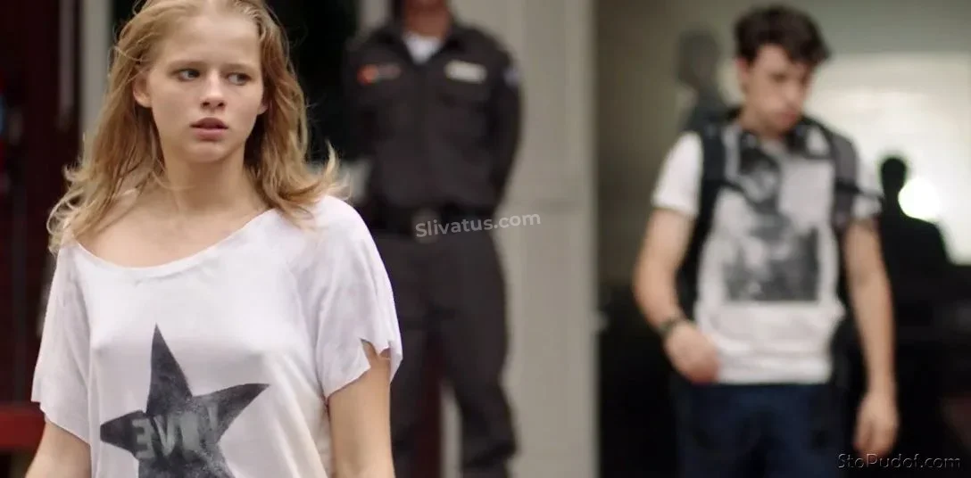 ТГ Эротическое фото тиктокерши Александра Бортич (bortich)