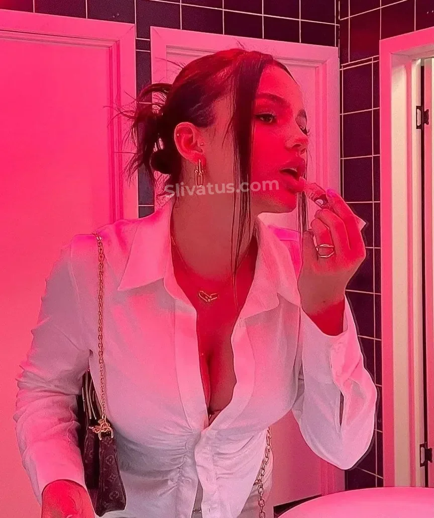 ТГ Слив интимного фото тиктокерши Валя Карнавал (karna.val)