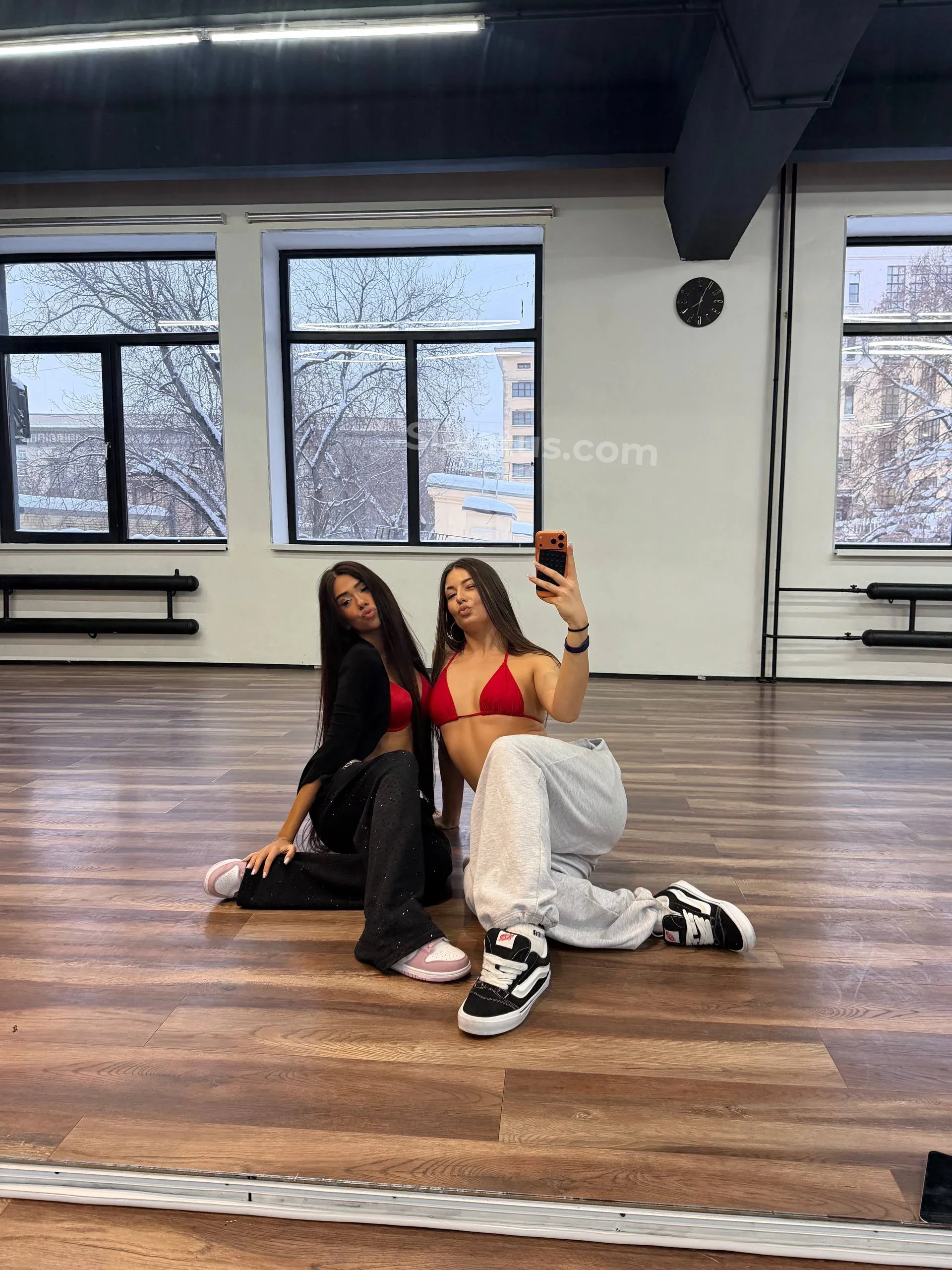 ТГ Утечка фото блогерши Кристина Карамелька