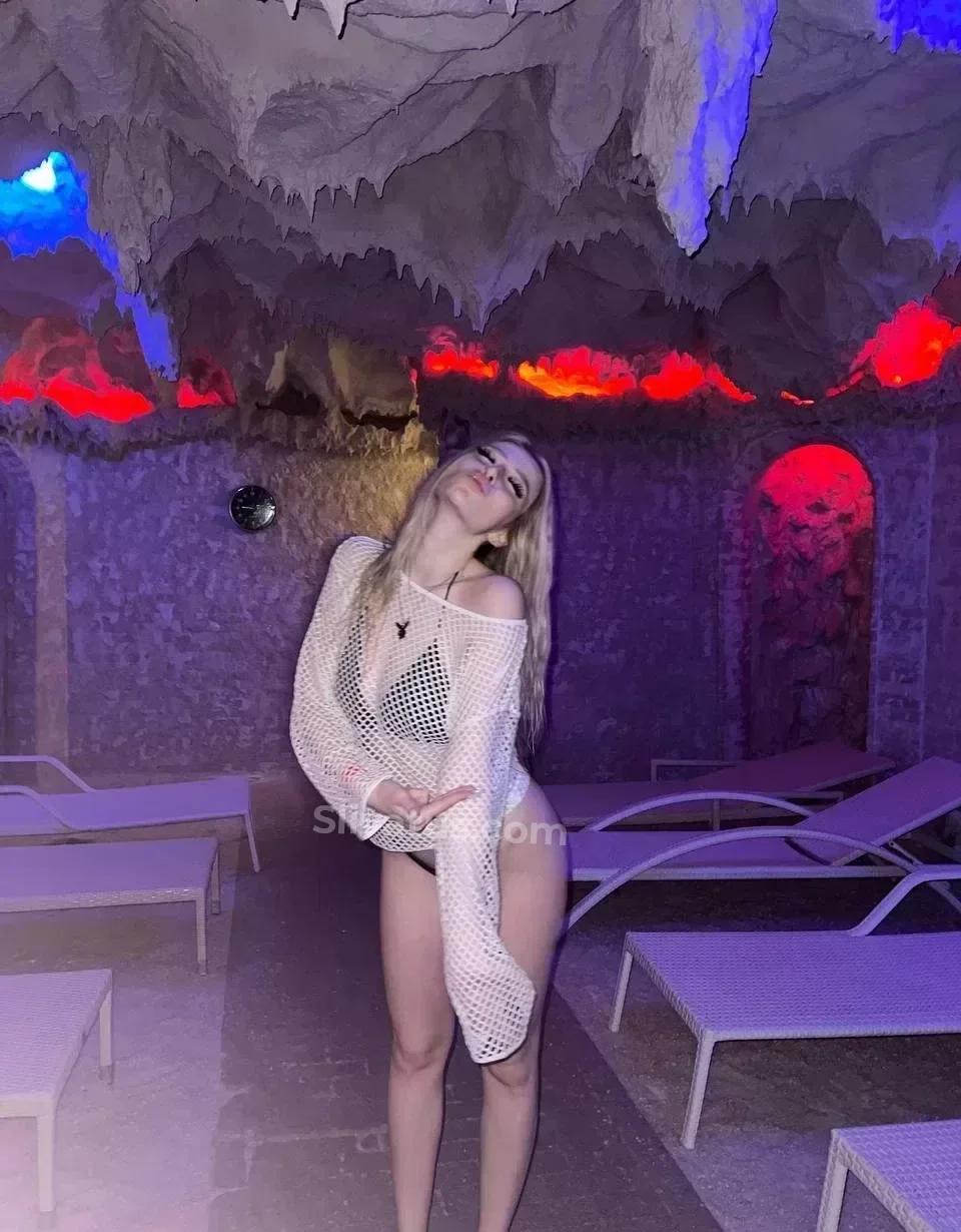 Тикток Эксклюзивный слив тиктокерши Polina Li (Полина Ли)