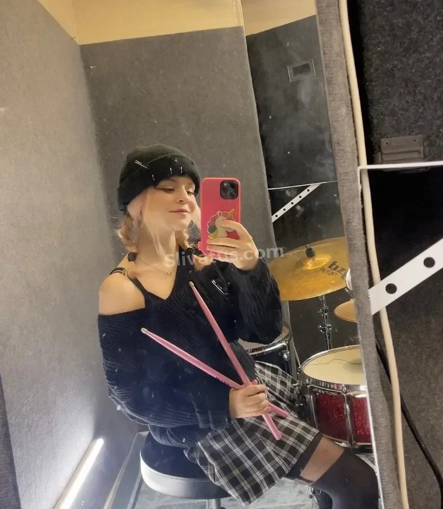 Тикток Порно слив тик токерши Эми Роуз (emiroysssss)