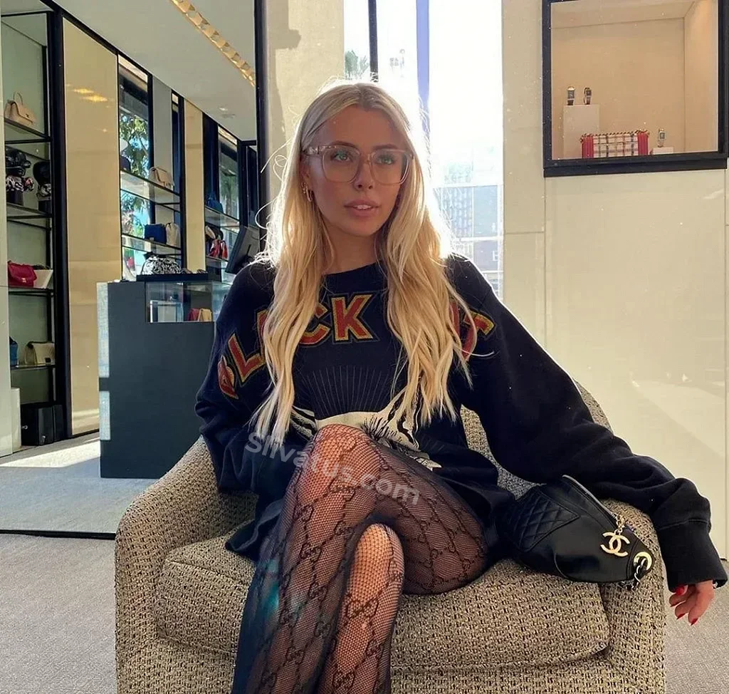 Тикток Слив модели Corinna Kopf