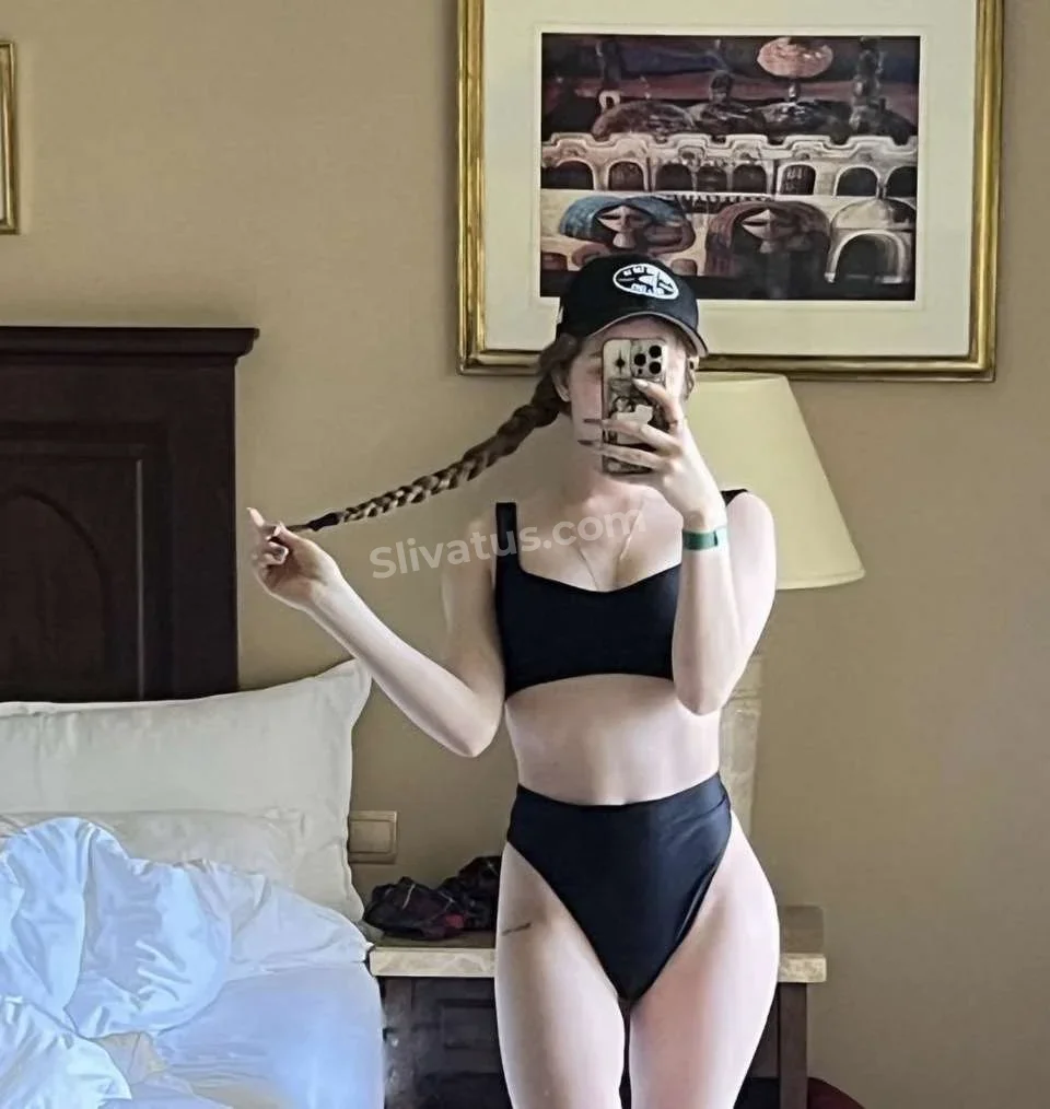 Тикток Свежий слив видео тиктокерши BLOOMUS (yglichh)