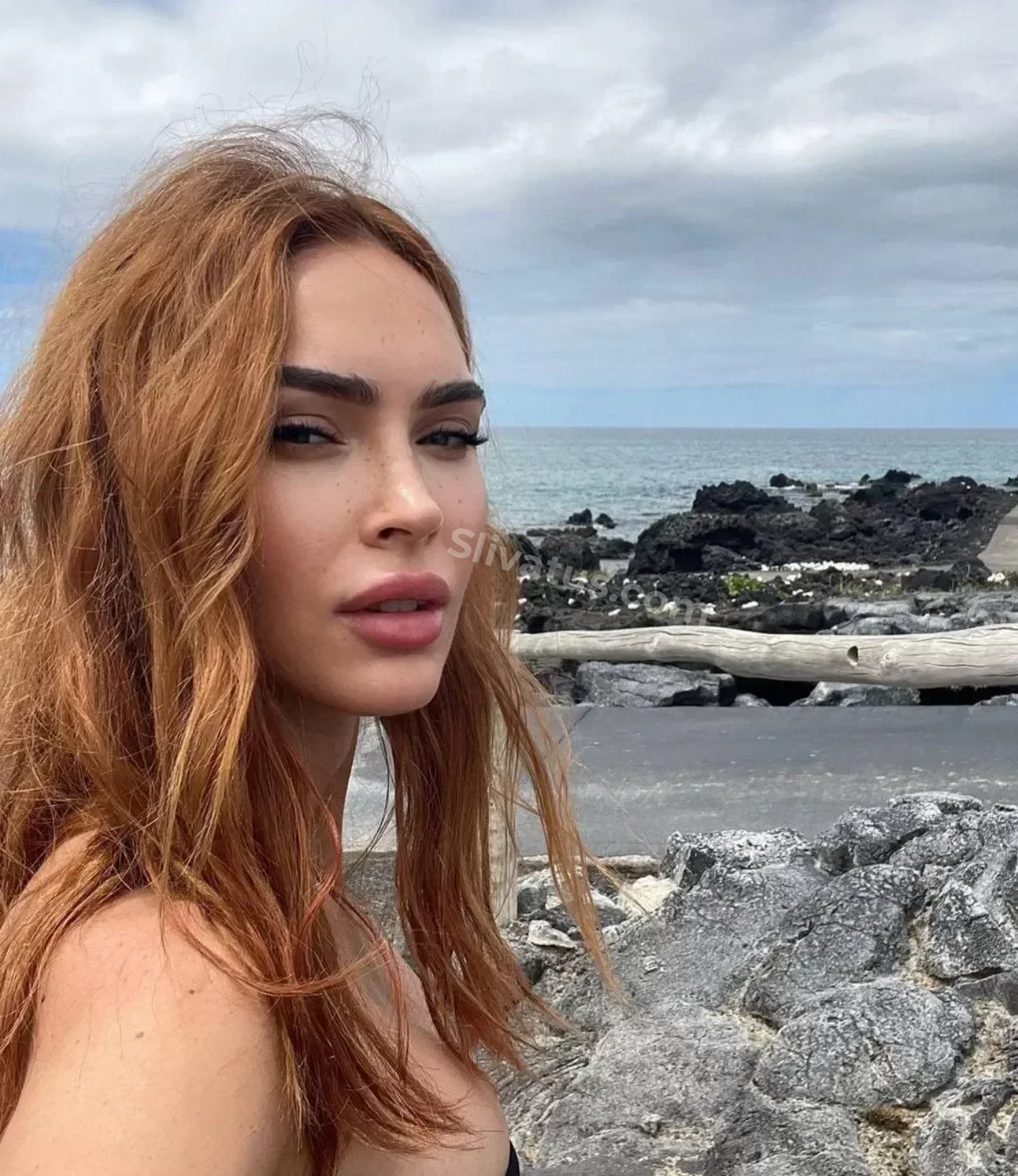 Утечка Эротическое фото тиктокерши Меган Фокс (Megan Fox)