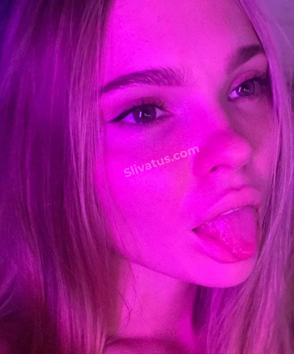 Утечка Горячее фото тиктокерши Смекалка (Smekalka)