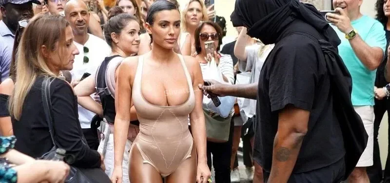 Утечка Слив фото модели Бьянка Цензори (Bianca Censori)