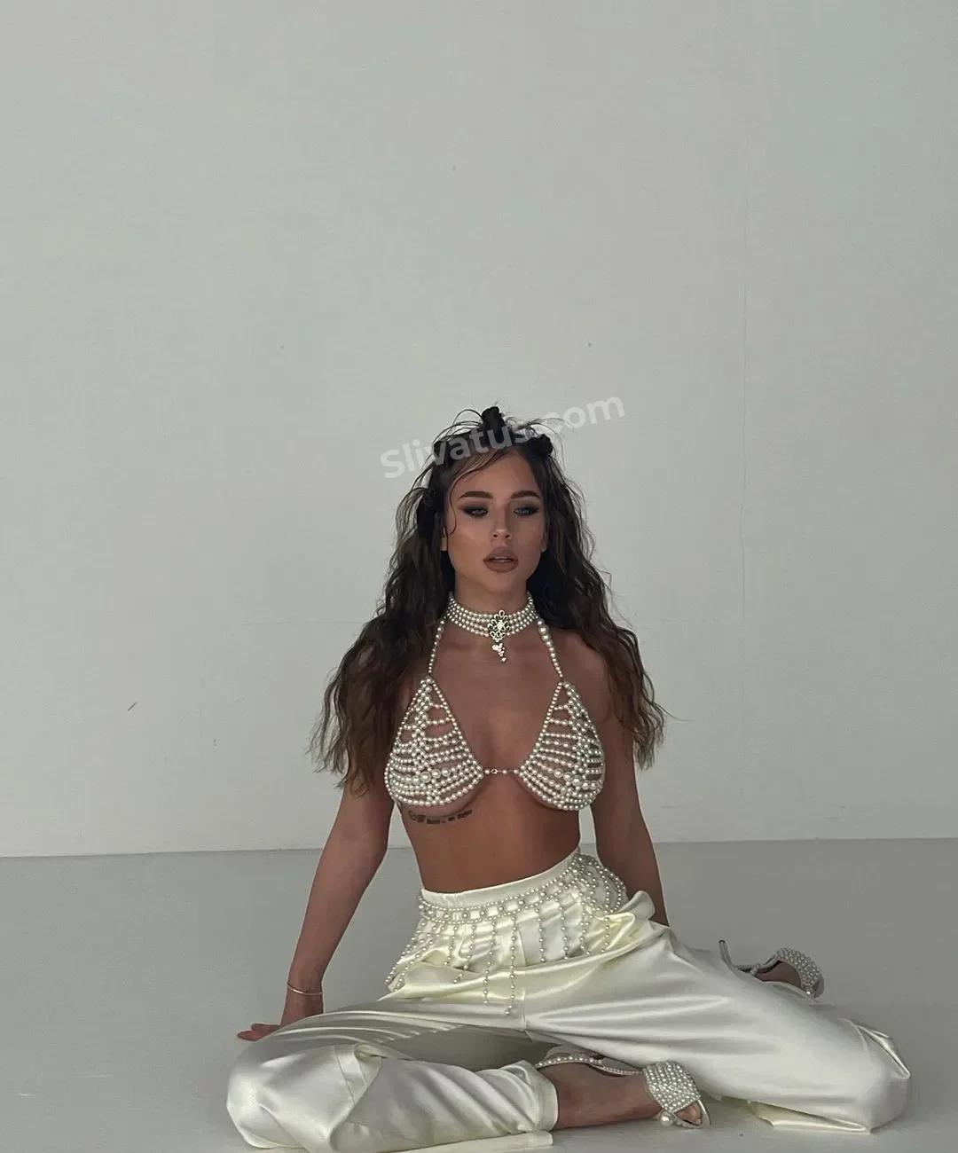 В высоком качестве Адель Вейгель (Adel Veigel) модель без одежды