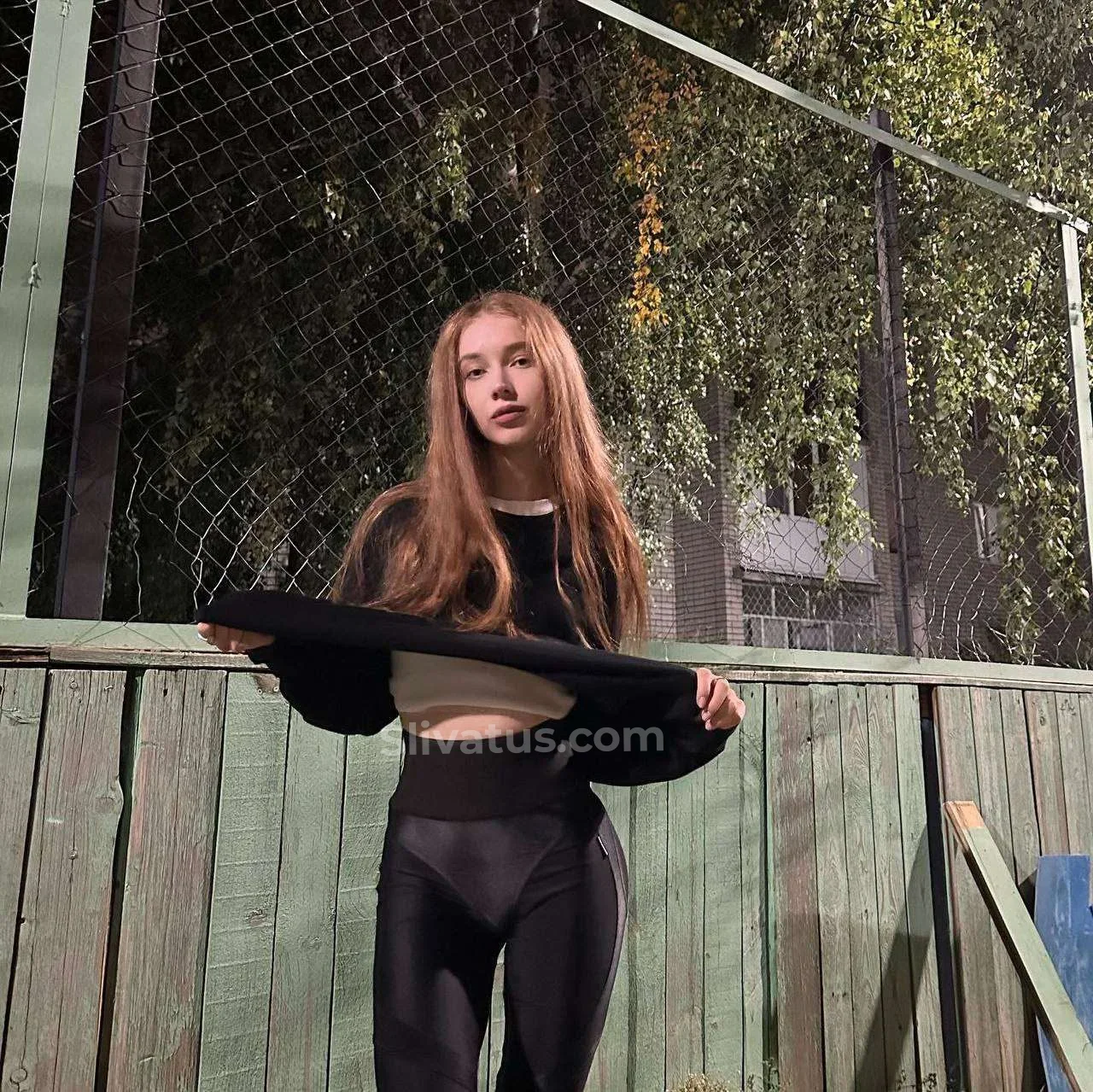 В высоком качестве BLOOMUS (yglichh) тиктокерша без одежды