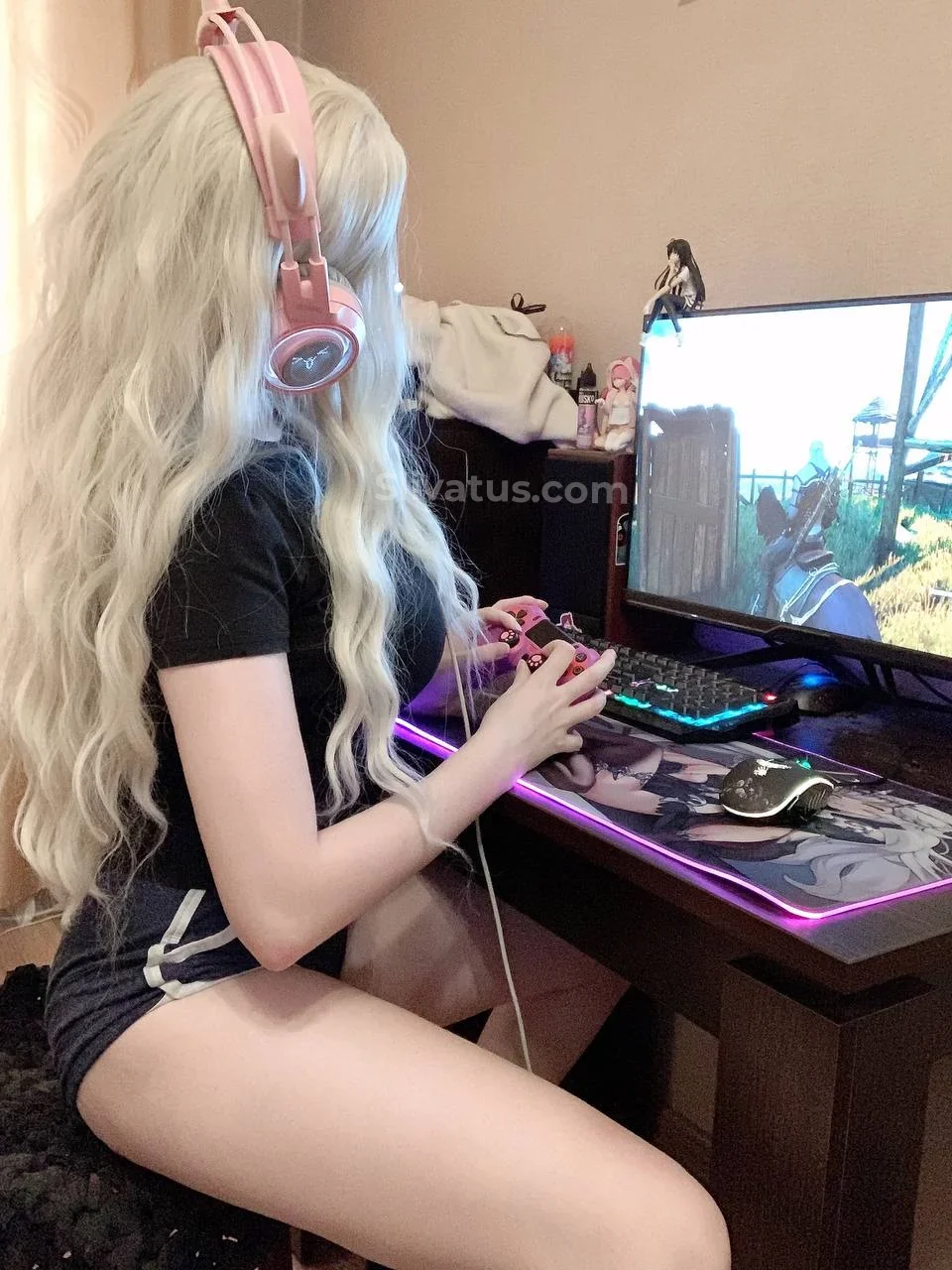 В высоком качестве HD фото слива тиктокерши Julnerius