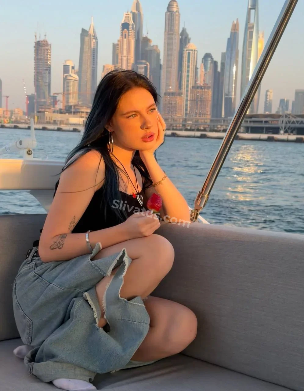 В высоком качестве Слив голой тик токерши Соня Сафарова