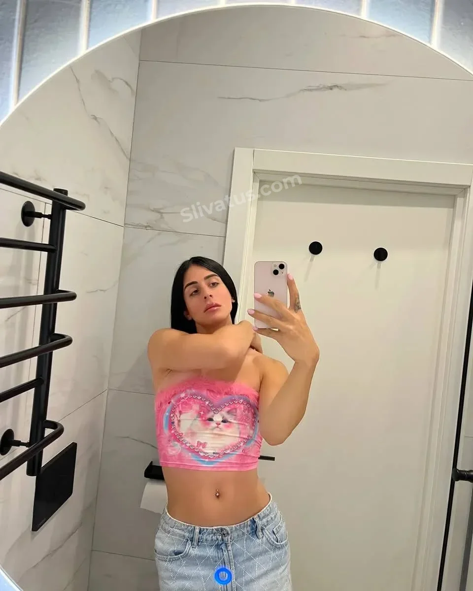 ВК Эксклюзивный слив тиктокерши Хилми Форкс