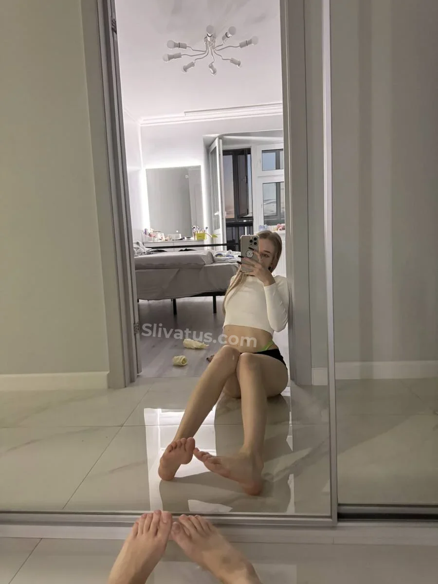 ВК Эротическое фото тиктокерши BLOOMUS (yglichh)