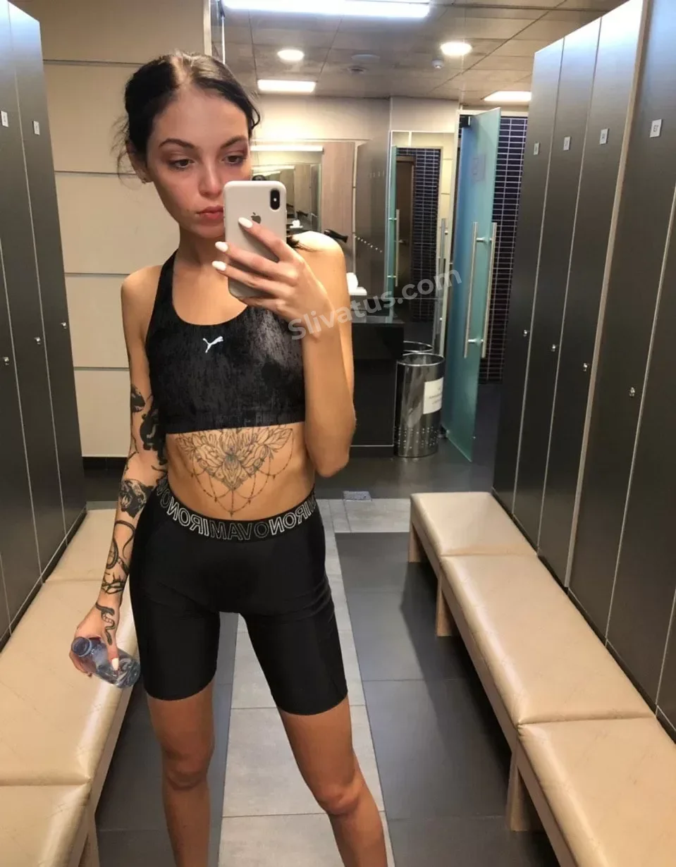 ВК Голая тиктокерша by_owl на фото