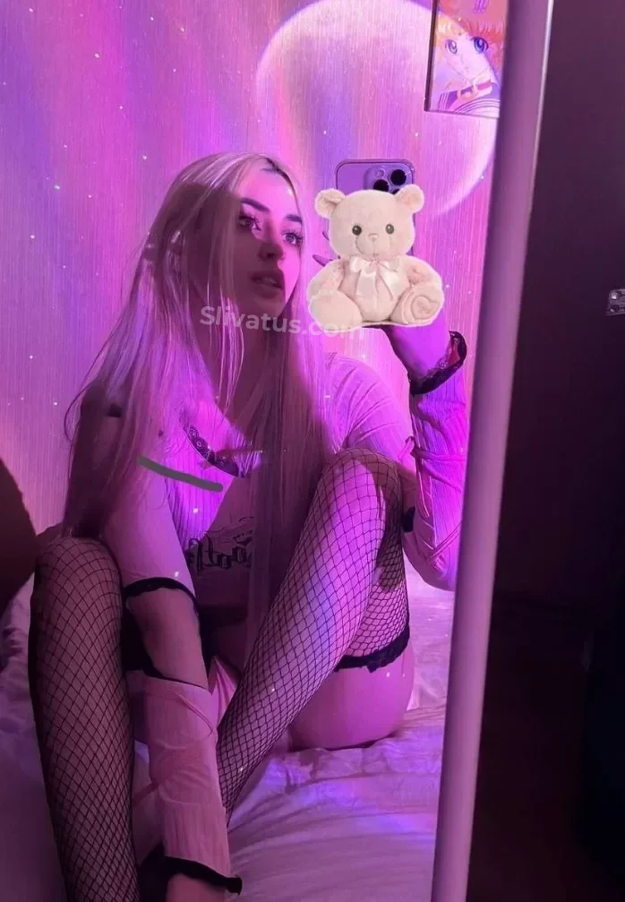 ВК Морана Батори (Morana Battory) - голая модель слив