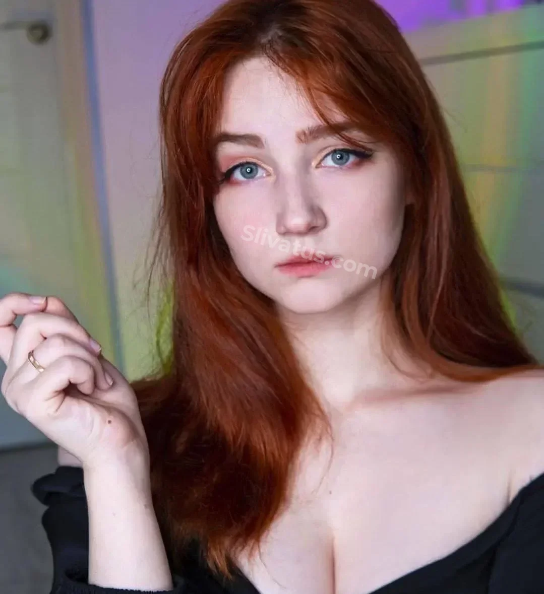 ВК Свежий слив видео блогерши Эвелинушка