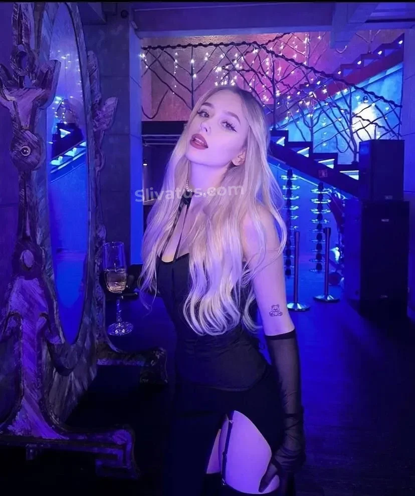 WhylollyCry - голая блогерша слив